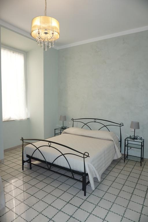 Residence Stendhal Guest House Civitavecchia Kültér fotó
